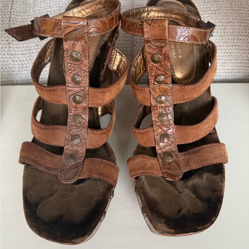 Donald J. Pliner Women’s Brown Ankle Strap Suede Sandals